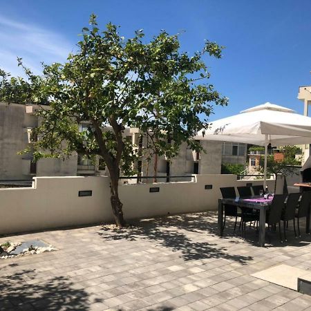 Apartmani Mihaljevic Подгора Экстерьер фото
