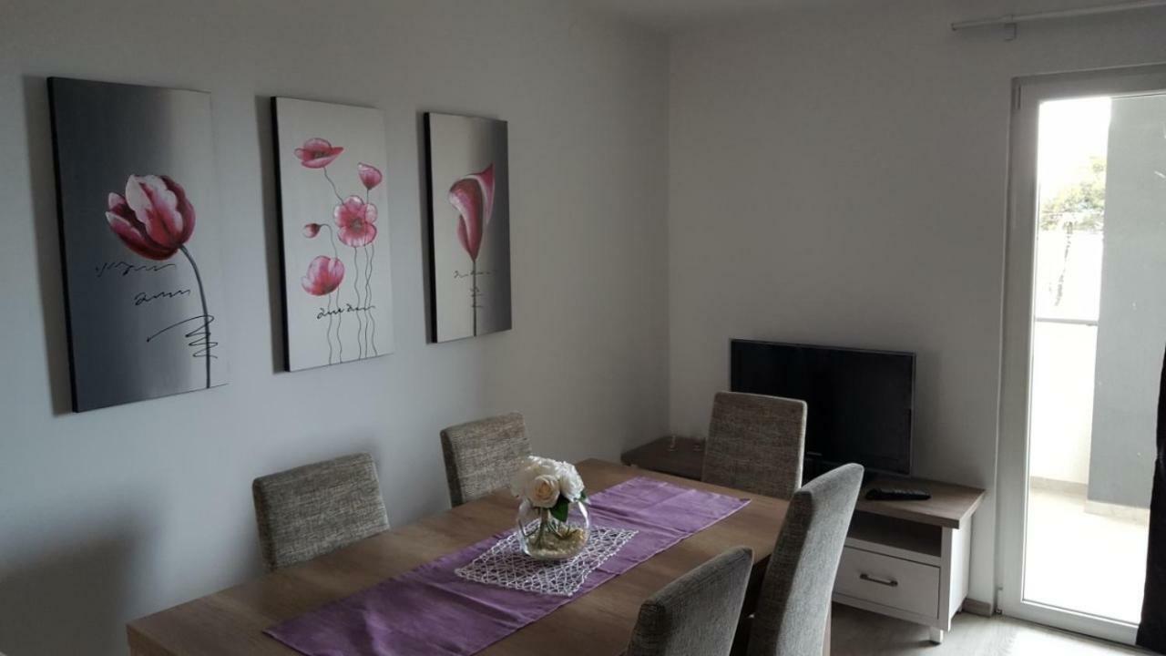 Apartmani Mihaljevic Подгора Экстерьер фото