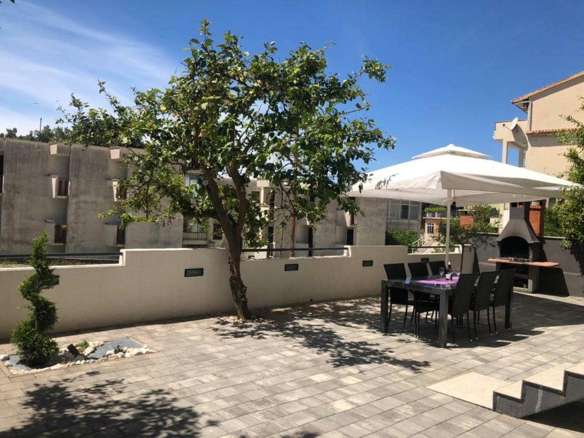Apartmani Mihaljevic Подгора Экстерьер фото