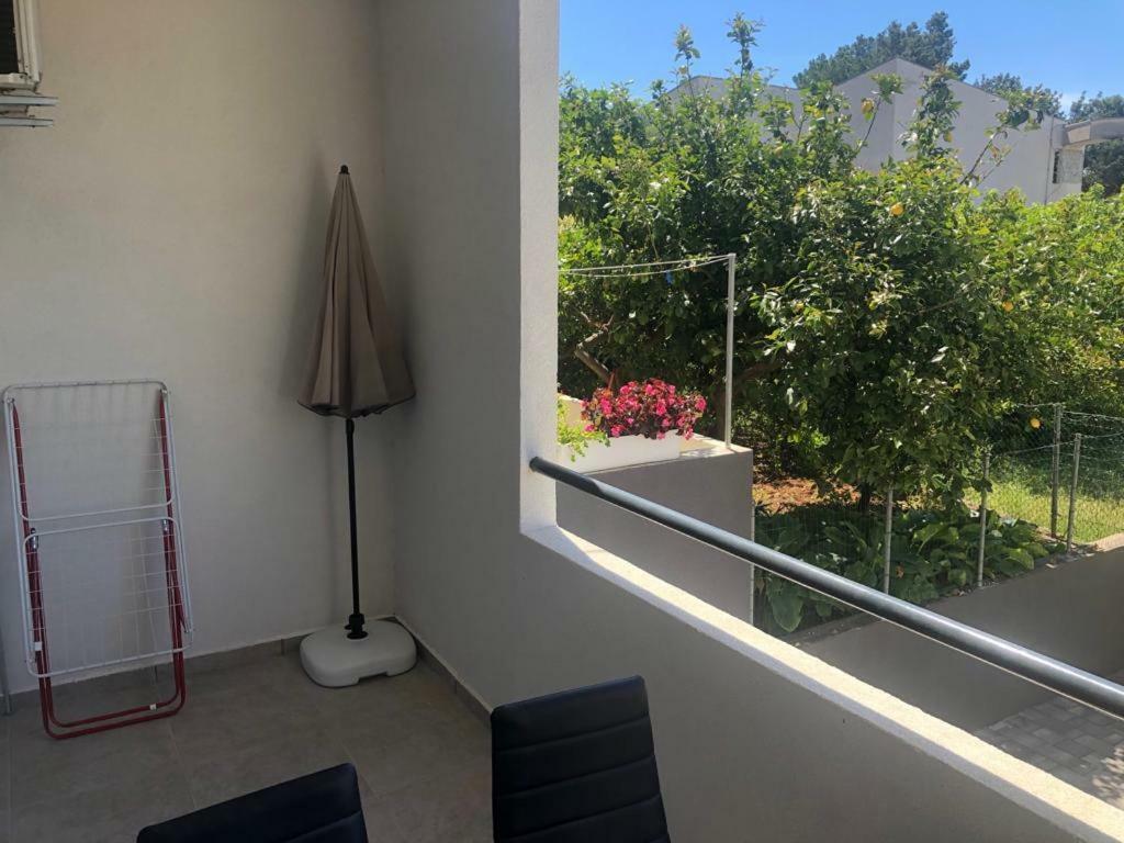 Apartmani Mihaljevic Подгора Экстерьер фото